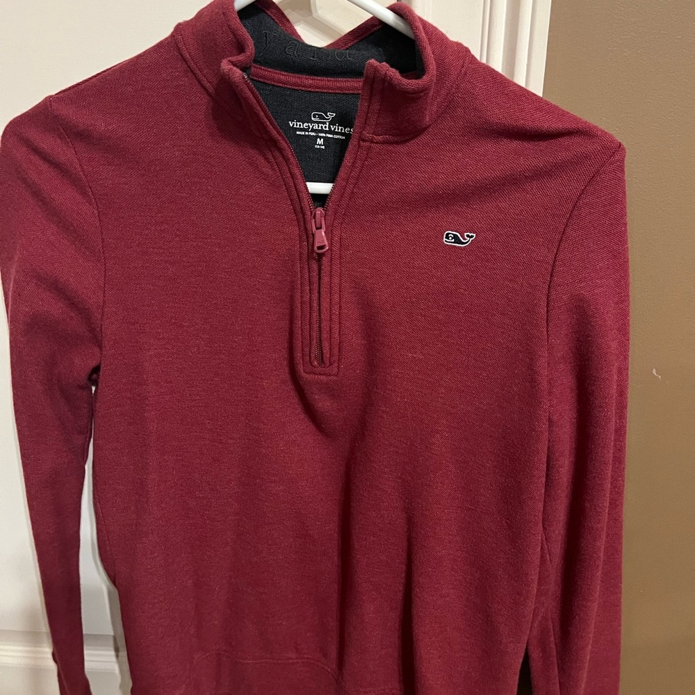 Vineyard Vines boys burgundy pullover M (12-14)